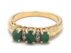 Ladies Emerald/Diamond Birthstone Ring