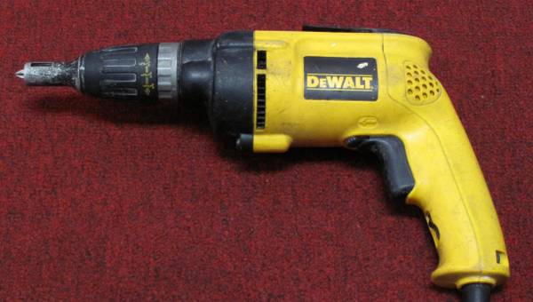 Dewalt DW257 Drywall Screwdriver