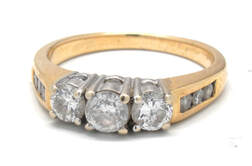 Ladies Diamond/14K Gold Engagement Ring