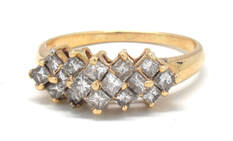 Ladies Diamond/Gold Cocktail Ring