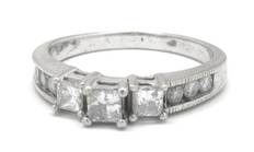 Ladies Diamond/White Gold Engagement Ring