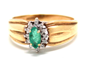 Ladies Emerald/Diamond Birthstone Ring